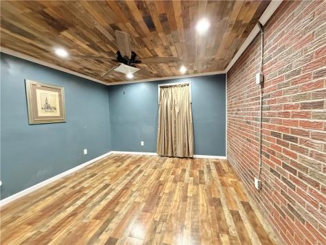 25 W Elizabeth Street Neshannock Township PA 16105
