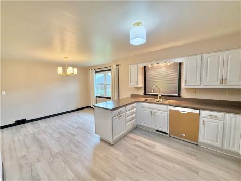 25 W Elizabeth Street Neshannock Township PA 16105