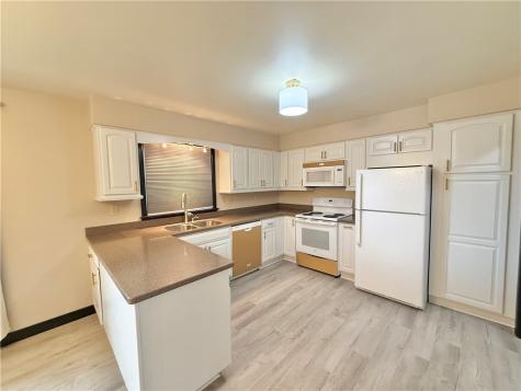 25 W Elizabeth Street Neshannock Township PA 16105