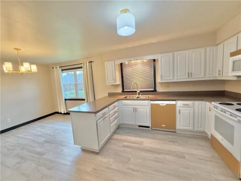 25 W Elizabeth Street Neshannock Township PA 16105