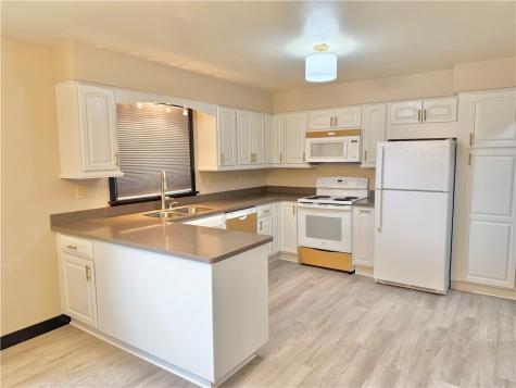 25 W Elizabeth Street Neshannock Township PA 16105