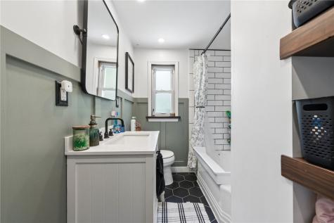 115 Eastern Drive Lower Burrell PA 15068