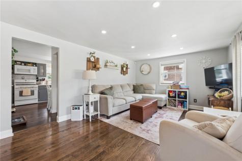 115 Eastern Drive Lower Burrell PA 15068