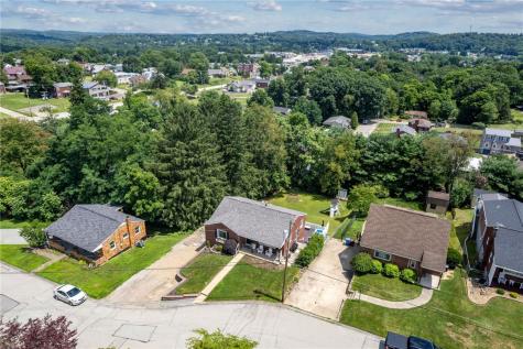 115 Eastern Drive Lower Burrell PA 15068