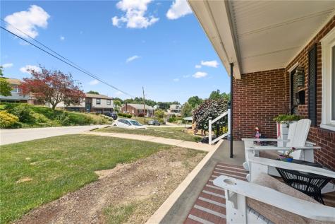 115 Eastern Drive Lower Burrell PA 15068