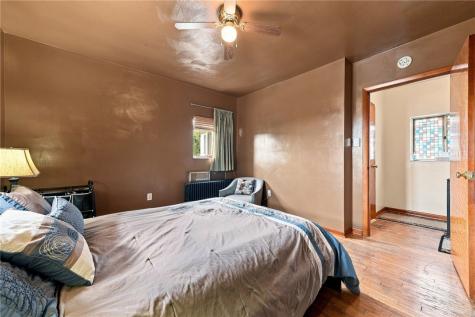 1006 Brinton Avenue Pitcairn PA 15140