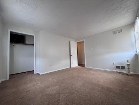 10 Barrington Drive Shaler PA 15209