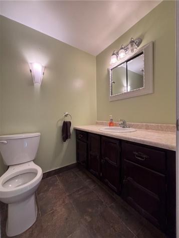 10 Barrington Drive Shaler PA 15209