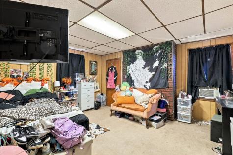 610 1st Street Vanderbilt PA 15486