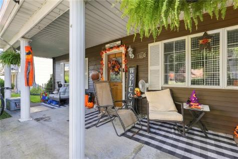 610 1st Street Vanderbilt PA 15486