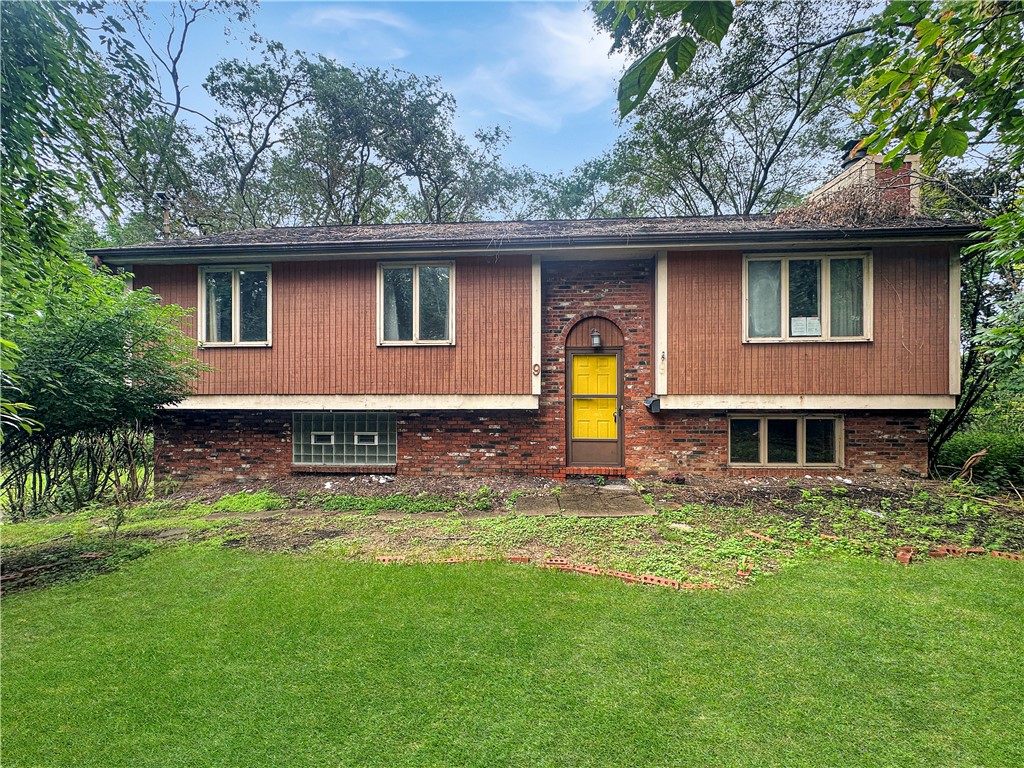 9 Carol Place Green Tree PA 15220