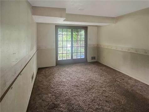 9 Carol Place Green Tree PA 15220