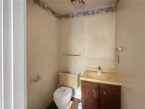 9 Carol Place Green Tree PA 15220