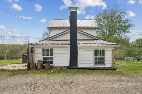 35 Bucey Road Hanover Township PA 15021