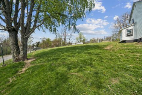 35 Bucey Road Hanover Township PA 15021