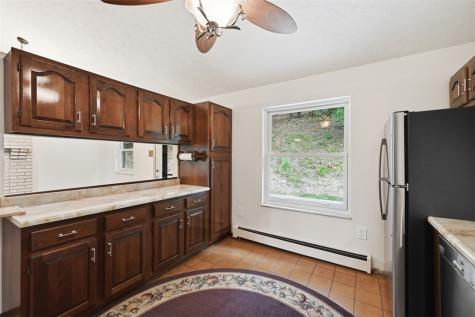 678 Smith Lane Thornburg PA 15205