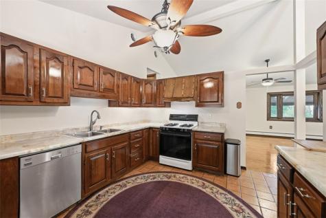 678 Smith Lane Thornburg PA 15205