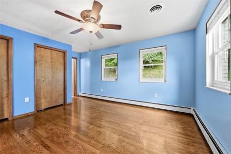 678 Smith Lane Thornburg PA 15205