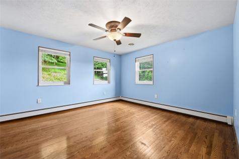 678 Smith Lane Thornburg PA 15205