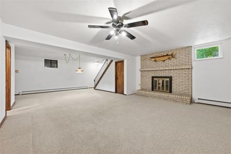 678 Smith Lane Thornburg PA 15205