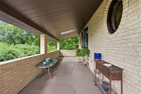 678 Smith Lane Thornburg PA 15205