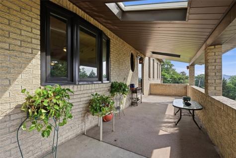 678 Smith Lane Thornburg PA 15205