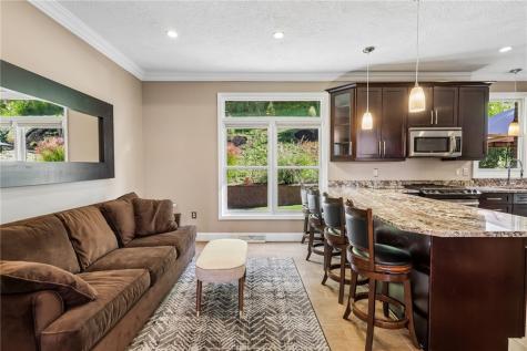 6530 Ten Point Circle Penn Township PA 15085