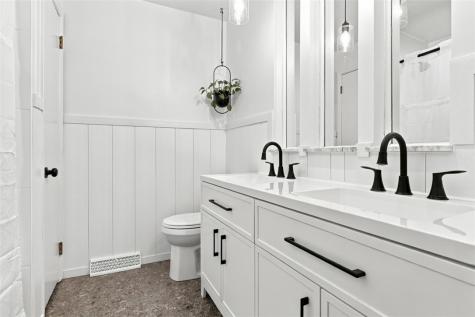 500 Herbst Manor Road Kennedy Township PA 15108