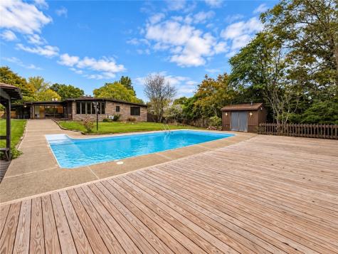 500 Herbst Manor Road Kennedy Township PA 15108