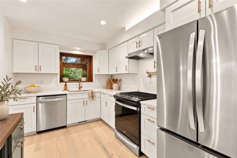 500 Herbst Manor Road Kennedy Township PA 15108
