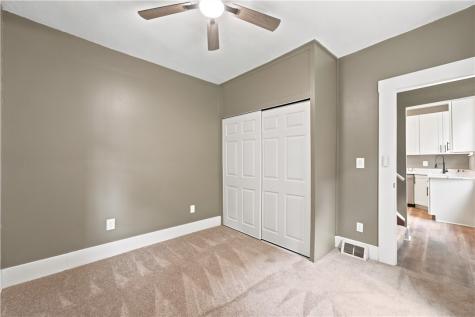 905 Rebecca Port Vue PA 15133