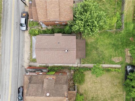 905 Rebecca Port Vue PA 15133
