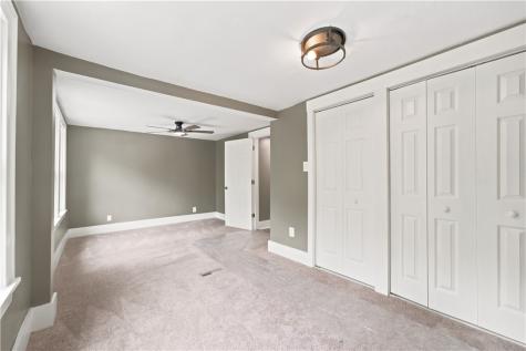 905 Rebecca Port Vue PA 15133