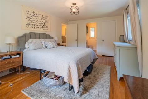 131 E Bruceton Road Pleasant Hills PA 15236