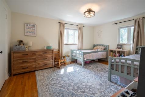 131 E Bruceton Road Pleasant Hills PA 15236