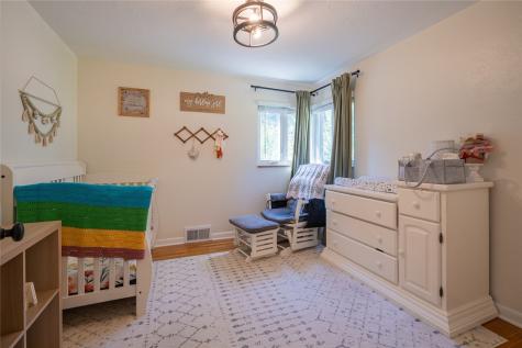 131 E Bruceton Road Pleasant Hills PA 15236