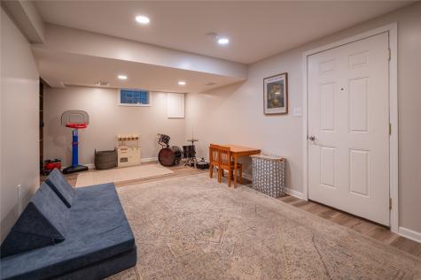 131 E Bruceton Road Pleasant Hills PA 15236