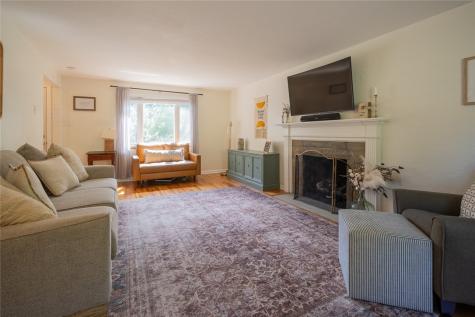 131 E Bruceton Road Pleasant Hills PA 15236