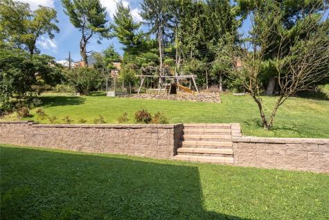 131 E Bruceton Road Pleasant Hills PA 15236