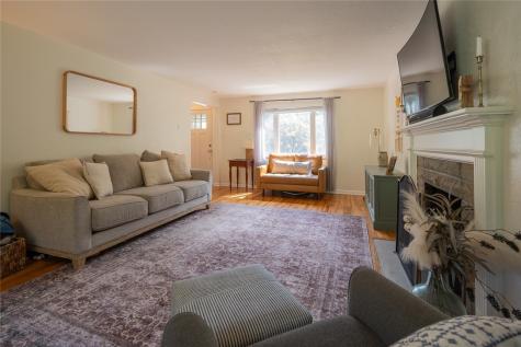 131 E Bruceton Road Pleasant Hills PA 15236