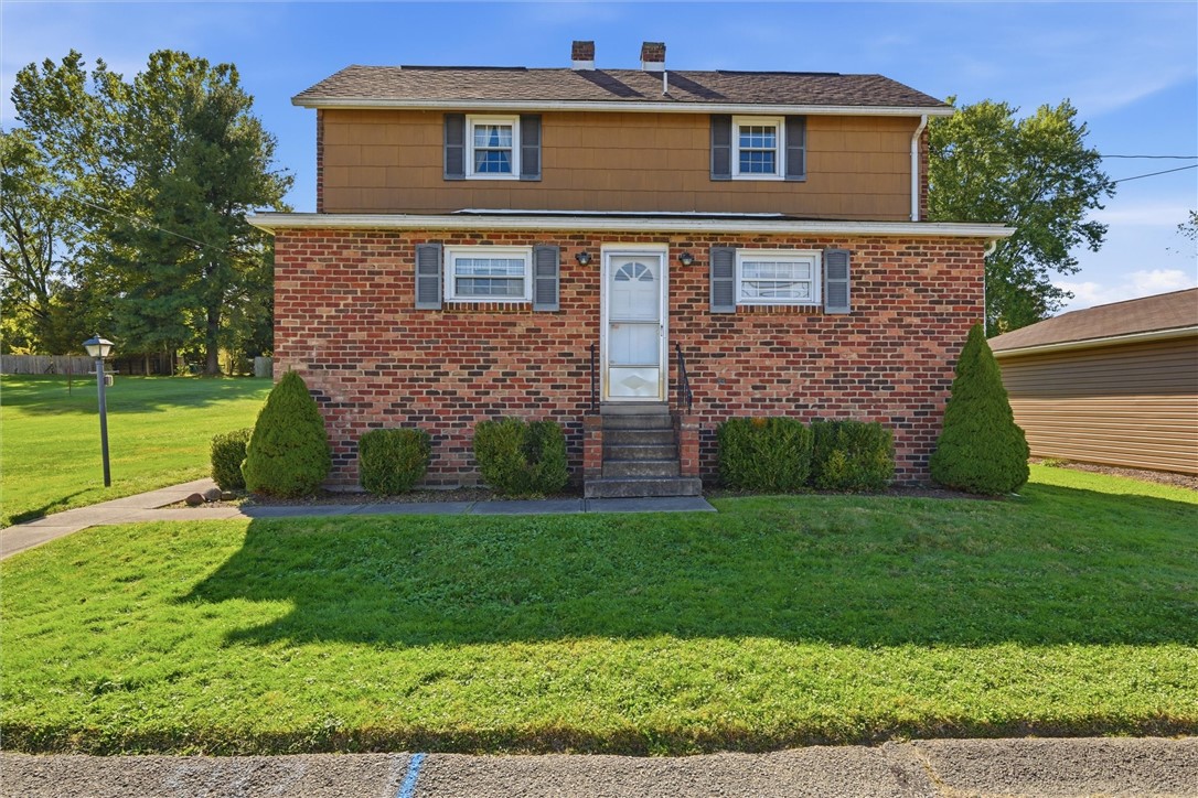 513 5th Street W Leechburg PA 15656