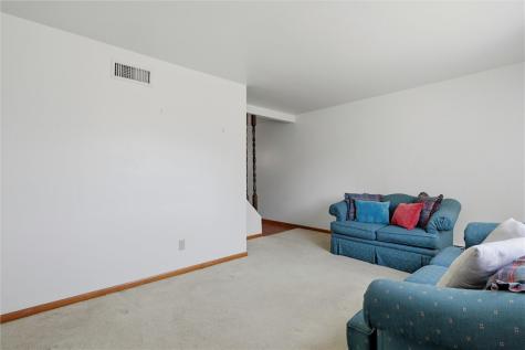 513 5th Street W Leechburg PA 15656