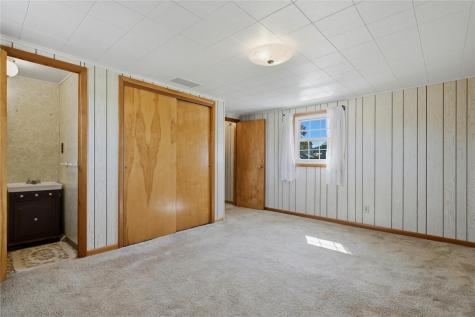 513 5th Street W Leechburg PA 15656