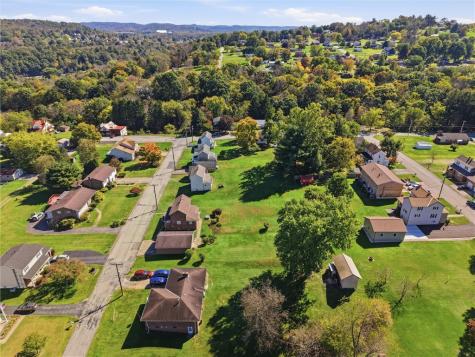 513 5th Street W Leechburg PA 15656