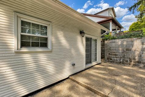 301 Silvis Street Jeannette PA 15644