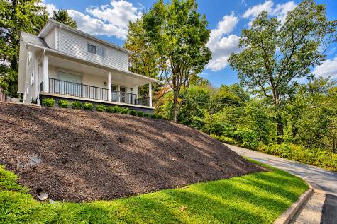 301 Silvis Street Jeannette PA 15644