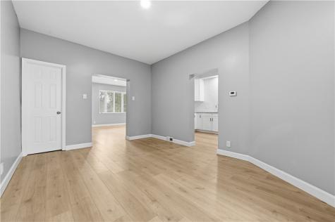 312 W Burgess Perry Hilltop PA 15214