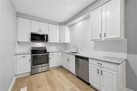 312 W Burgess Perry Hilltop PA 15214