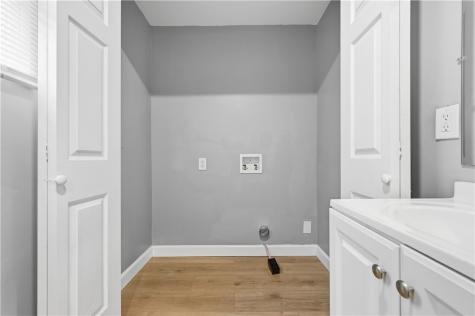 312 W Burgess Perry Hilltop PA 15214