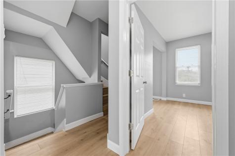 312 W Burgess Perry Hilltop PA 15214